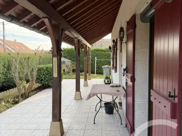 Propriété 5 pièces 178 m²