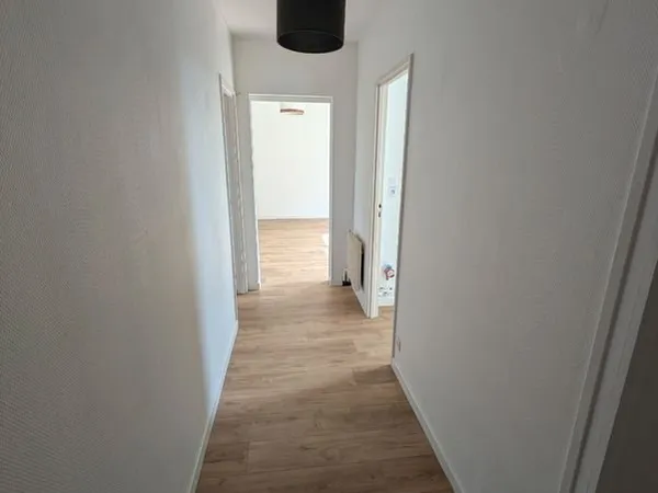 F2 lumineux 55,5 m² refait à neuf - 4e étage - Résidence calme - Avenue Georges Guynemer à Caen