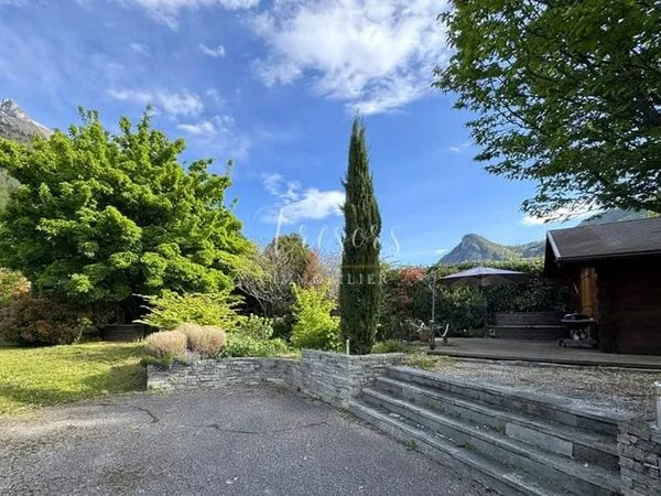 Maison 5 pièces 178 m²