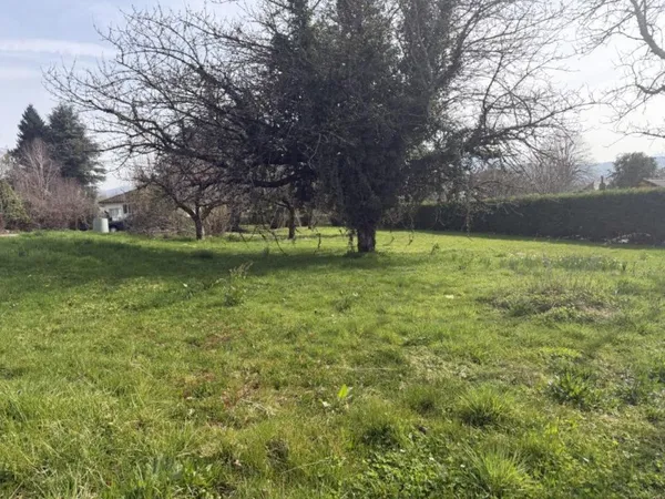 Terrain en individuel 600 m²