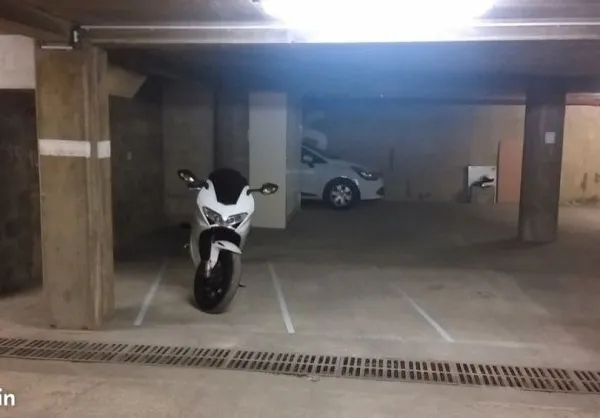 Parking Moto/ Scooter - Paris 13 (Tolbiac / Butte aux Cailles)