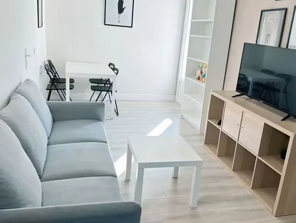 APPARTEMENT - 6 pièces - 86m²
