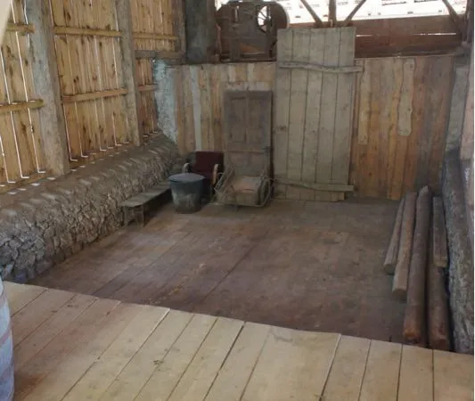 Local d’activité et entrepôt Location Marignier  80m² 300€
