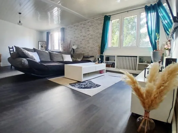 Appartement Aurillac spacieux et lumineux