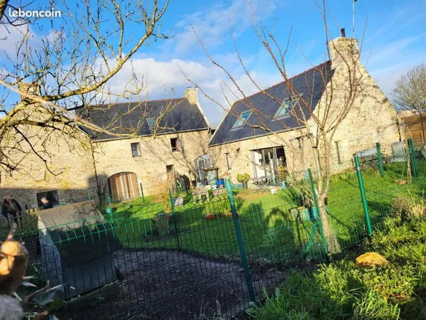 Vente propriété 4 batiments dont 1 à rénover