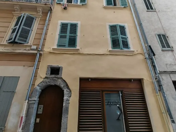 Studio 1 pièce 26 m²