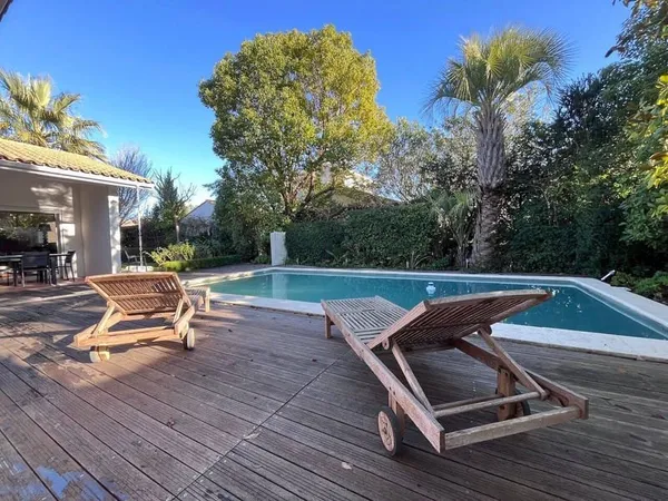Maison 5 pièces 140 m²