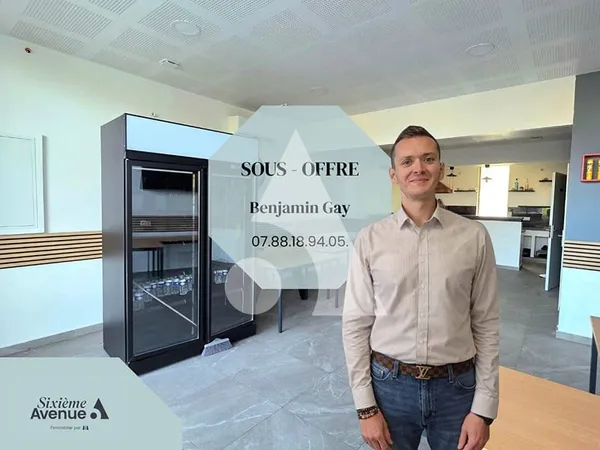 JUVIGNAC - Droit au bail local commercial de 62 m² avec vitrine, extraction et stationnement