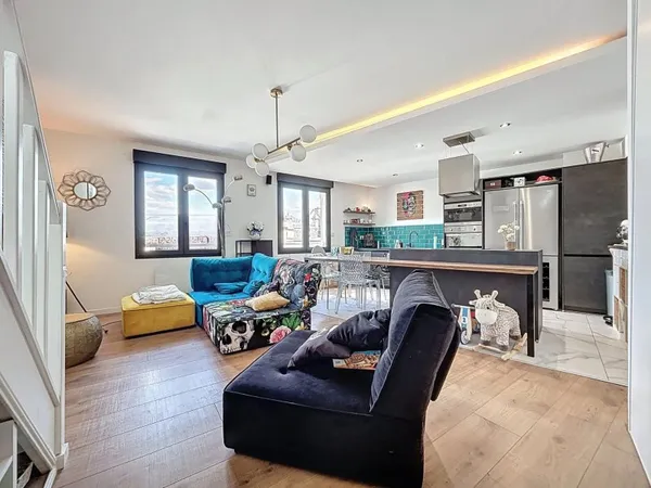 SUPERBE DUPLEX COUP DE COEUR EN DERNIER ÉTAGE