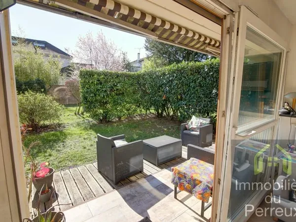 F4 AVEC JARDIN PRIVATIF PROCHE CENTRE VILLE