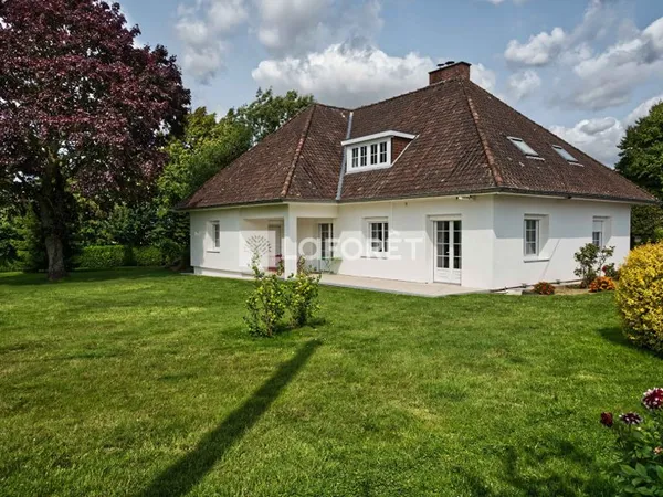 Maison 8 pièces 200 m²