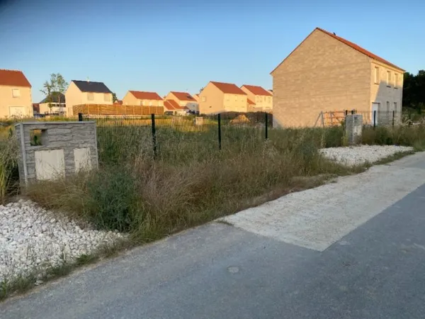 Terrain 659 m²