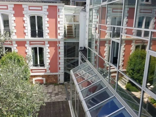 Bureaux 2 pièces 3257 m²