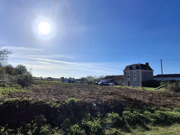 Terrain constructible 1400 m2