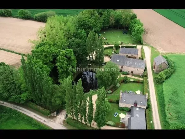Maison 22 pièces 438 m²