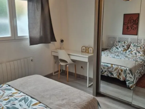 Chambre en colocation dans grande maison avec jardin