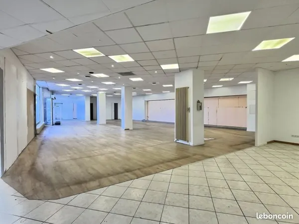 Local commercial 330 m² Forbach