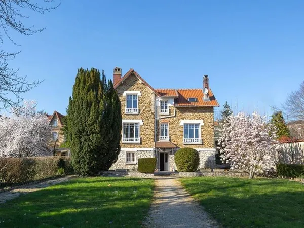 Maison 6 pièces 167 m²