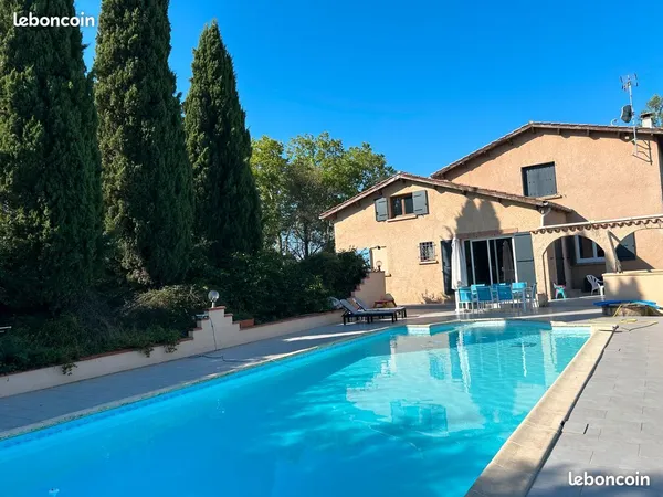 Grande maison familiale à Labastide Saint-Pierre
