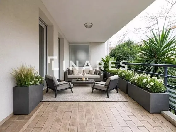 TERRASSE VERDOYANTE - Appartement T3 de 61m2 - Terrasse de 28m2 - 13008 Carré d'or