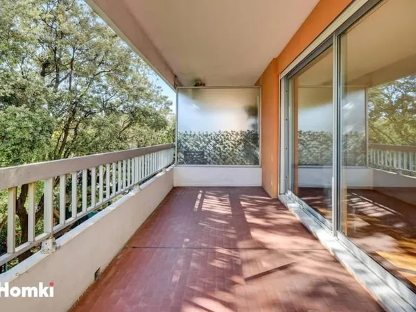 Appartement T4 de 99 m2 à Marseille 13009, Boulevard de Sainte-Marguerite