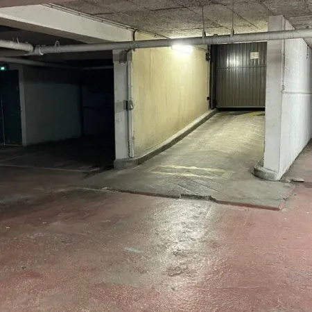 Parking 12 m²