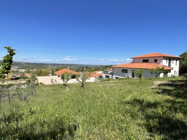 Terrain 941 m²