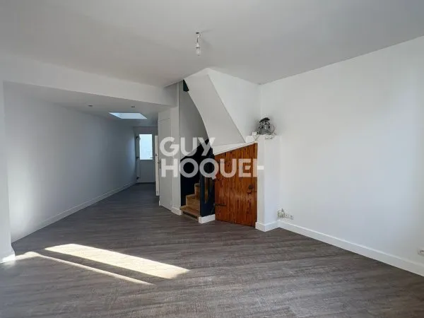 QUARTIER SAINT HONORÉ - MAISON ENTIÈREMENT RÉNOVÉE DE TYPE 3