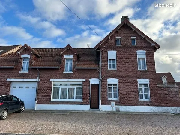 Maison 8 pièces 179 m²