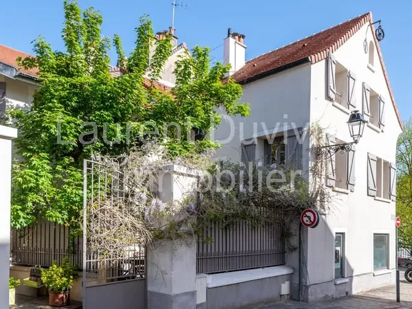 Maison vigneronne du XVIIe rénovée Centre historique de Ma