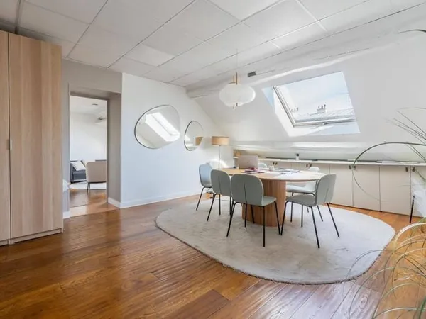 Bureaux 181 m²