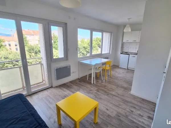Studio meublé étudiant 25 m2 centre ville