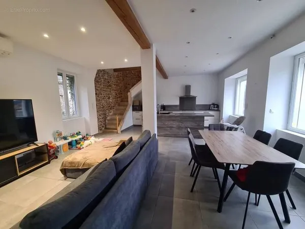 Proche Alès, maison 128 m², 2 chambres + studio