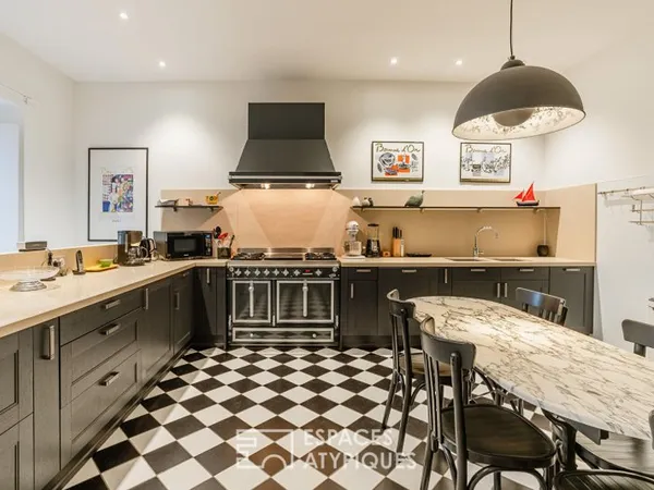 Un bijou rénové au coeur du Minervois, idéal pour maison familiale et chambres d'hôtes