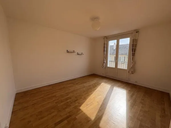 A LOUER - Agence GIBOIRE - Appartement T3 - RENNES - STE THERESE