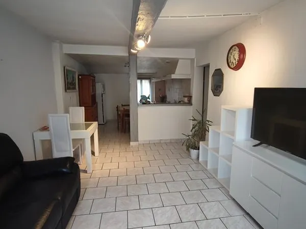 Maison 2 pièces 61 m²