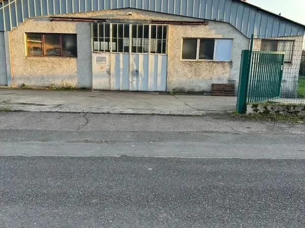 Bâtiment 380 m²