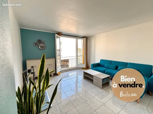 Appartement de 3 chambres avec balcon - Proche tramway