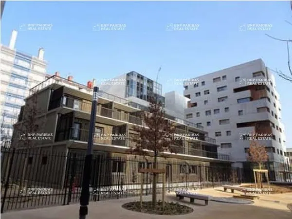 Bureaux 67 m²