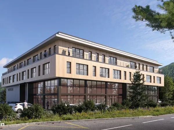 Local 205 m² Thônes