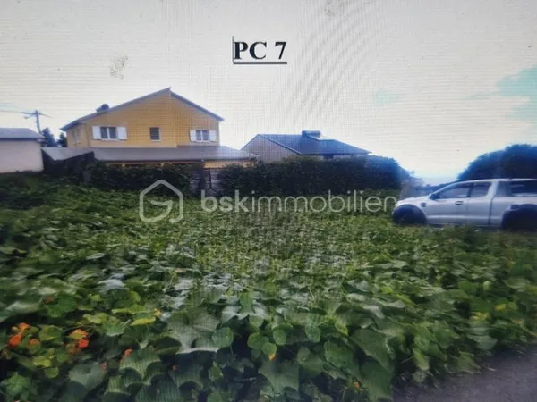 Terrain 561 m²
