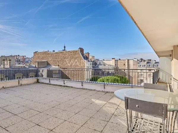 Paris XVIe - Terrasse avec vue dégagée