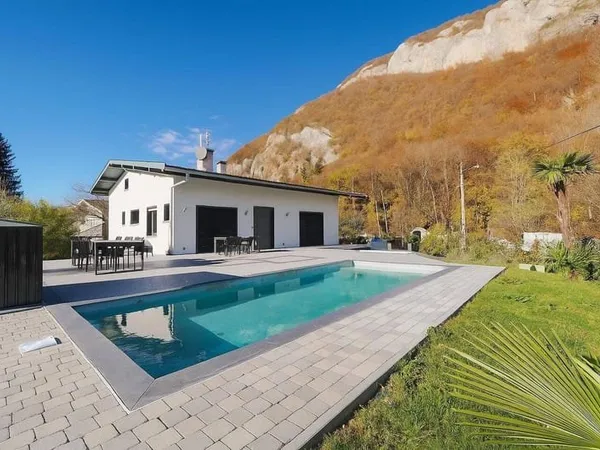 Maison 1 pièce 197 m²