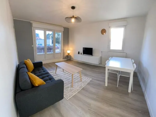 Appartement T2 42m² rénové, meublé - Résidence Goya, Le Mans