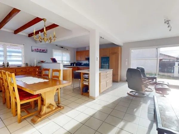 Maison 6 pièces 170 m²