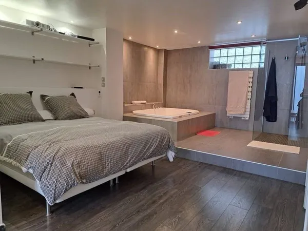 Studio 1 pièce 40 m²