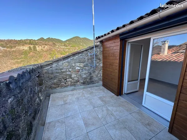 Maison de village rénovée 49 m² avec Terrasse