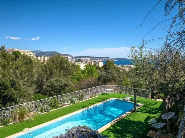 Maison 3 pièces 170 m²