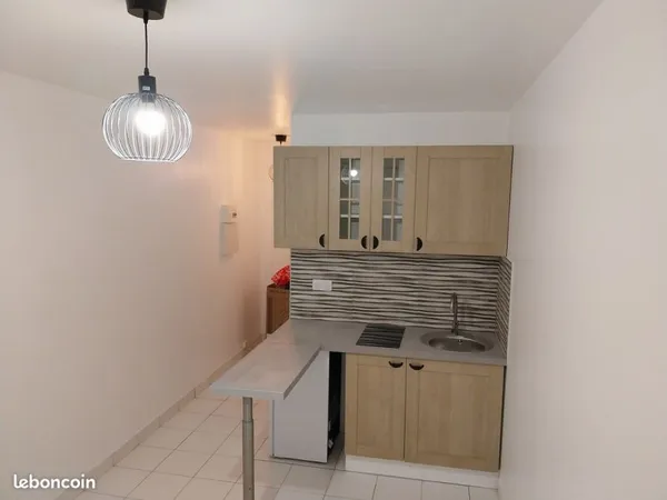 Studio meublé