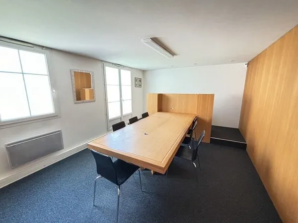 BUREAUX A LA FERTE SOUS JOUARRE MEME